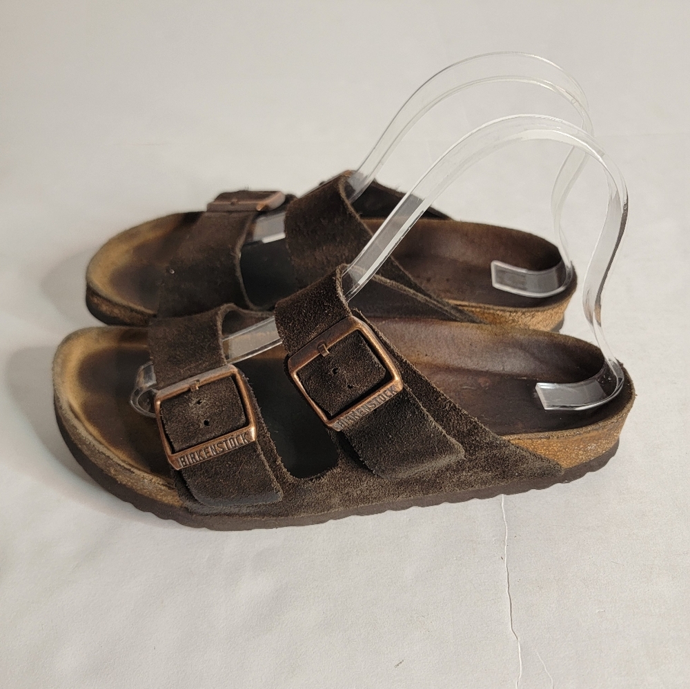 Birkenstock Sandals Sz 38/7 Softbed Arizona Suede Dark Brown Birkis